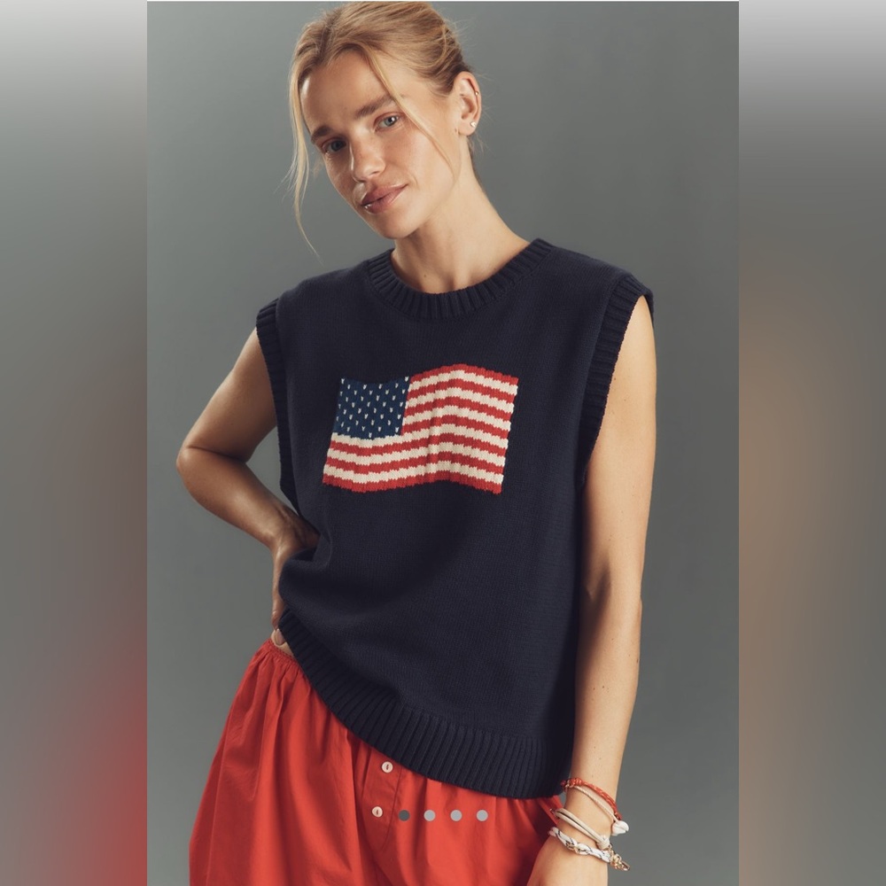 NWT Anthropologie Porridge Crew-Neck USA 🇺🇸 Flag Icon  Sweater Vest Medium